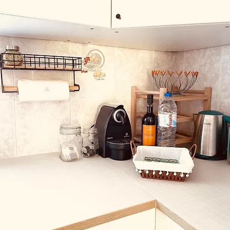 House In Surf And V2